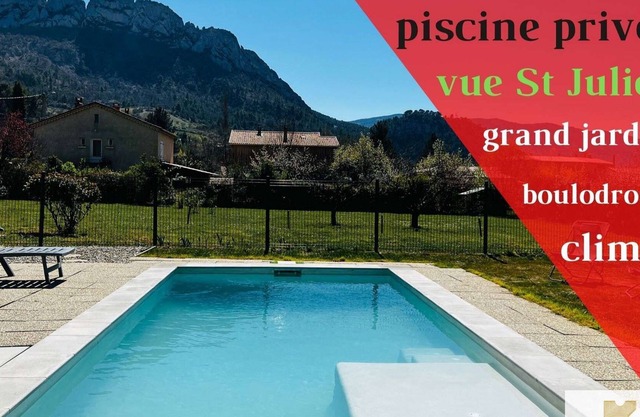 Chez Tontine 8 people pool St Julien view air conditioning