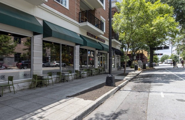 Chic 2BR Apt, Steps from N Main St, Balcony Viewn