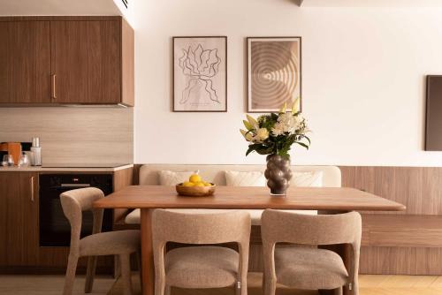 chic A C central apt - 2bdr 6p - faubourg s denis