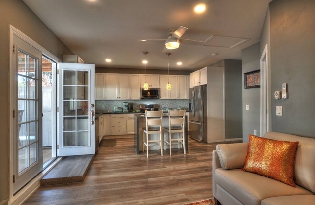 Chic and Cozy Luxury Private Guest House