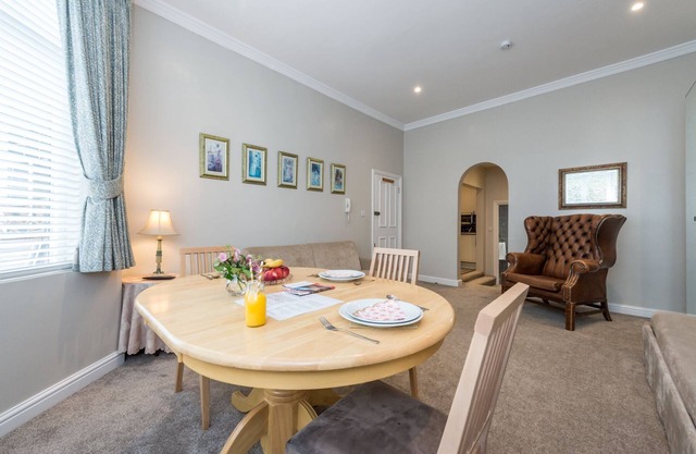 Chic Apartment-12 minutes to Central London(Oxford st)by tube!
