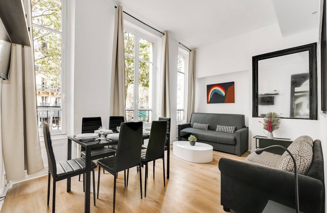 Chic apartment - 2BR/5P - Boulevard Saint-Germain