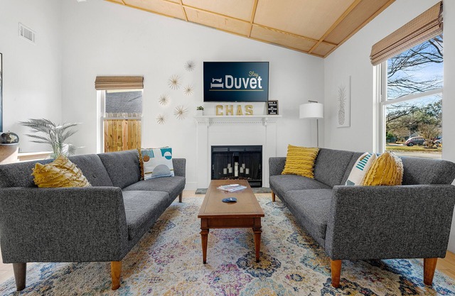 Chic Coastal | Dog Friendly Home with Fenced Yard