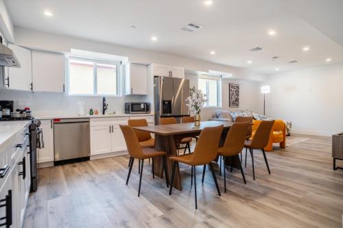 Chic & Comfortable Space Near Downtown LA & USC
