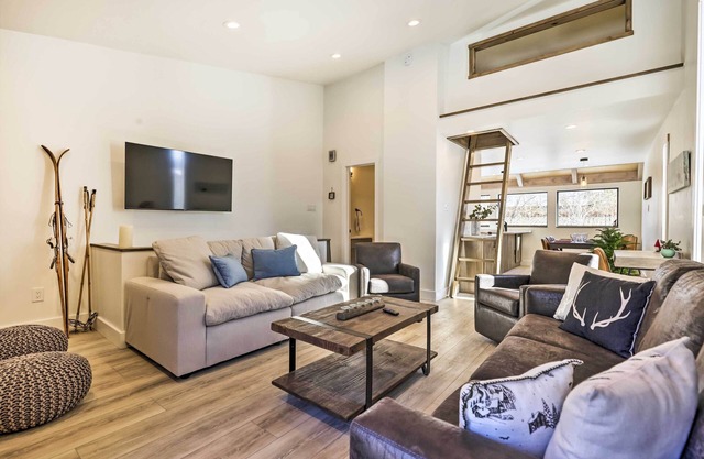 Chic Condo w/Fireplace: Walk to Main Street!