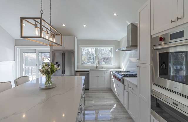 Chic Hamptons Home near beach!