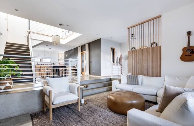 Chic + Modern 3bd Home in East Nash! 8 min-> DT!