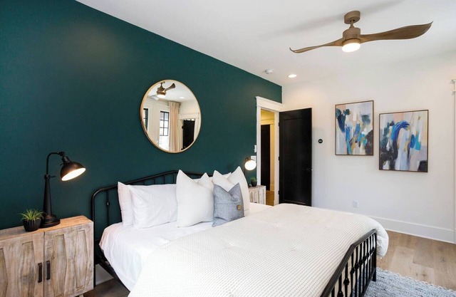 Chic Retreat | Walk to Hillsboro, Belmont & 12 So