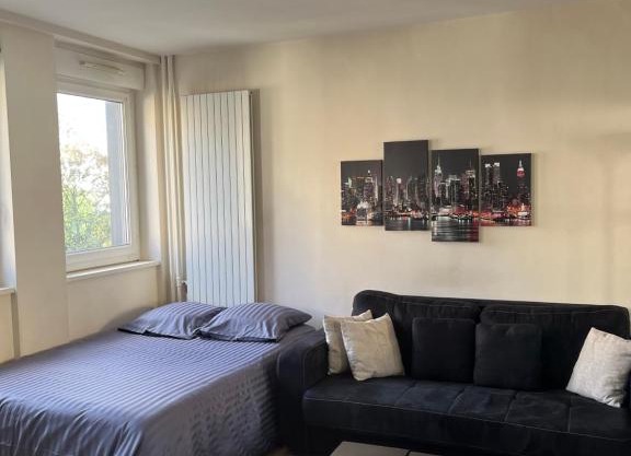 Chic studio Courbevoie Paris