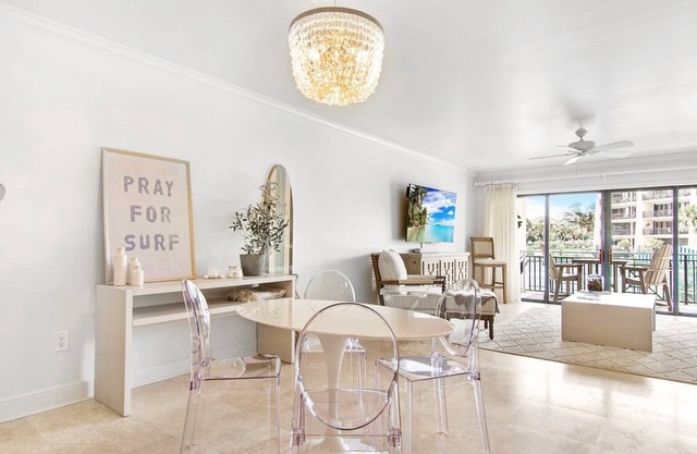 Chic Vero Beach Condo