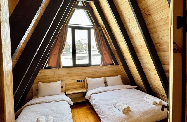 Chill inn kazbegi features accommodation with mountain views, 2 bedroom cabin
