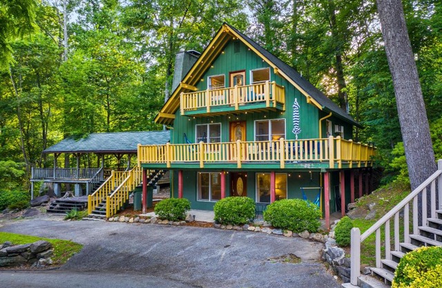 Chimney Rock Chalet Near Lake Lure!