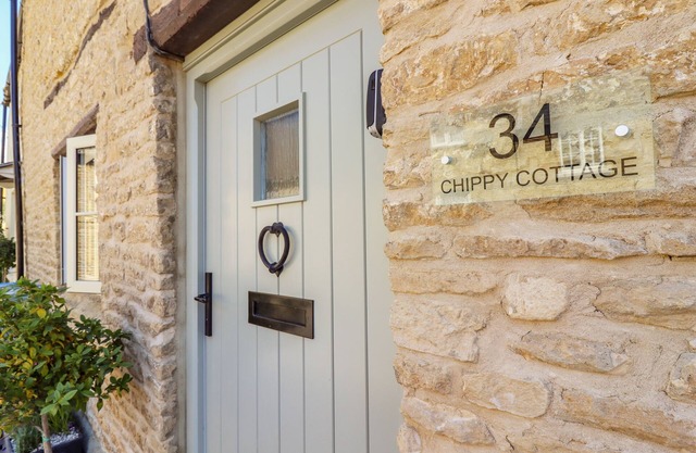 CHIPPY COTTAGE, family friendly, with open fire in Chipping Norton