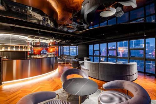 Chongqing Holiday Riverview Hotel