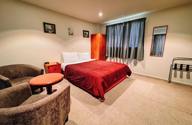 Christchurch City Centre Deluxe Unit with Full Kitchen