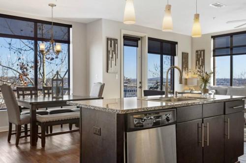 Cityview 211