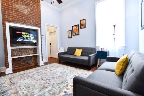 Claiborne Historic Guest House-economy rear unit