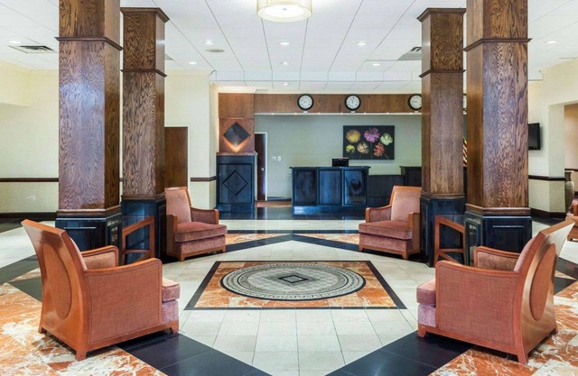 Clarion Hotel Somerset - New Brunswick
