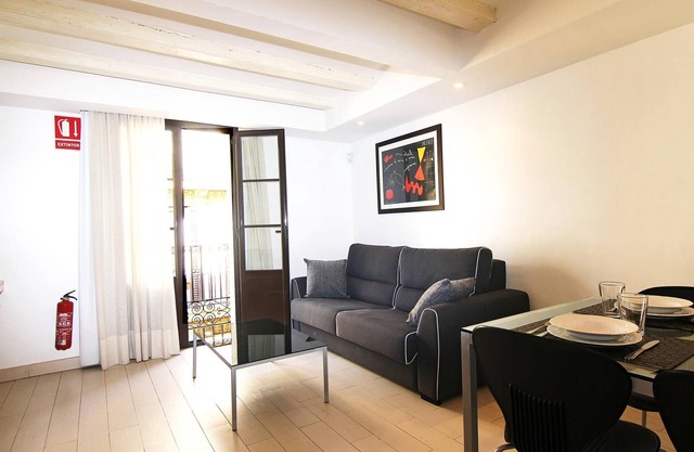 CLASSBEDROOM GOTHIC LAS RAMBLAS 2