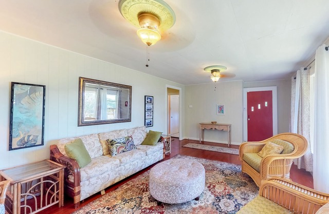 Classic country style home on Hawaii Belt Road near Hilo