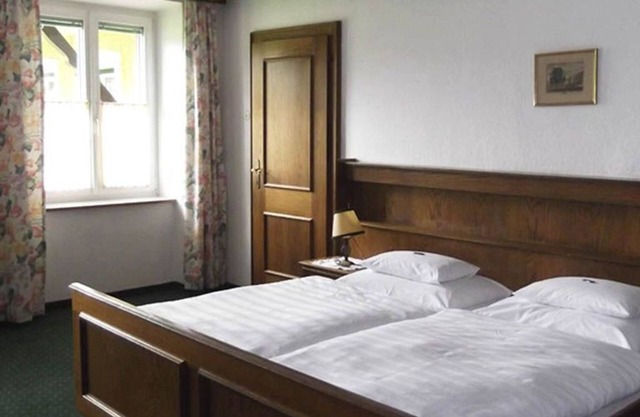 Classic double room without balcony Nr. 9 - Hotel Garni Stabauer