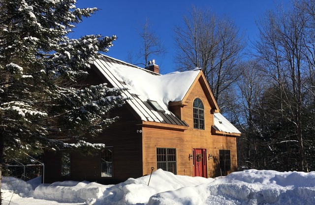 Classic Post & Beam w/ Hot Tub, Sauna, & More!
