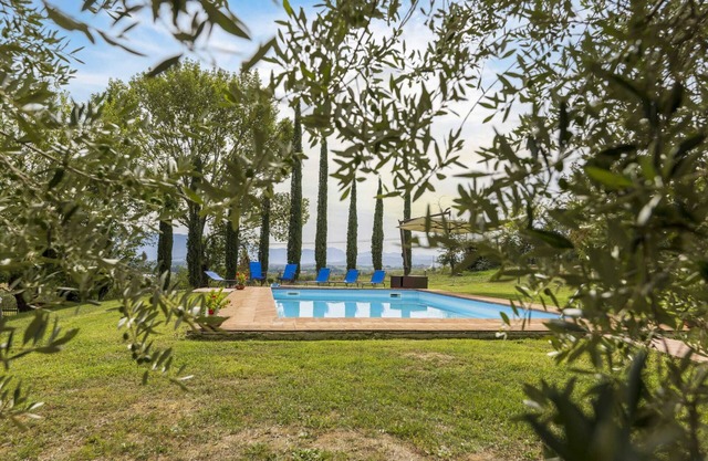 Classic Villa for Family With Pets
