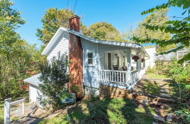 Clean, Conveniently Located, and Pet-Friendly in Mars Hill