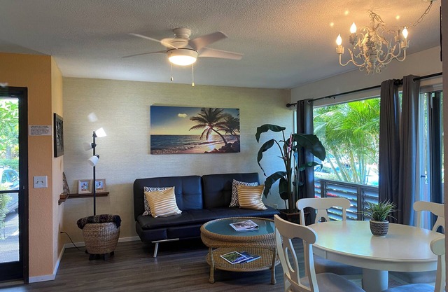 Clean, Conveniently Located Condo