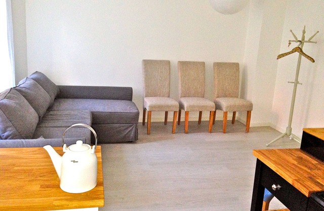 Clean, Cosy & Central