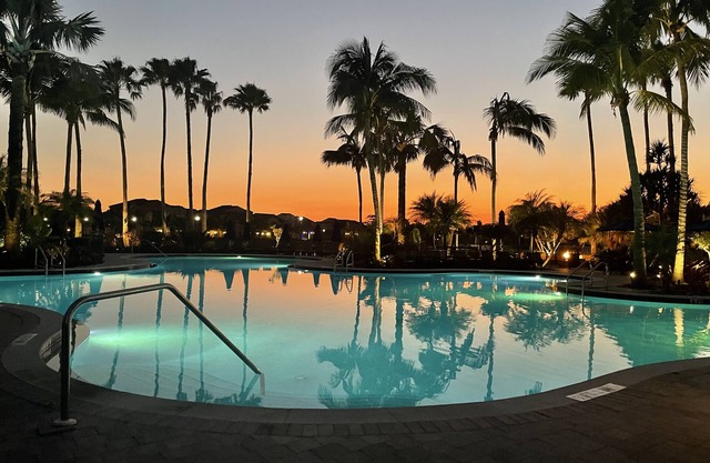 Clean luxury townhome in PASEO waterfront - living resort style!