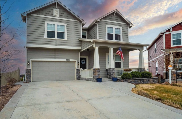 Clear Estate! Spacious Retreat with BBQ & Views