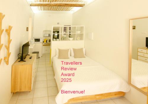 Clementine - Joli studio privé avec clim calme à 70 m du centre village de Lauris