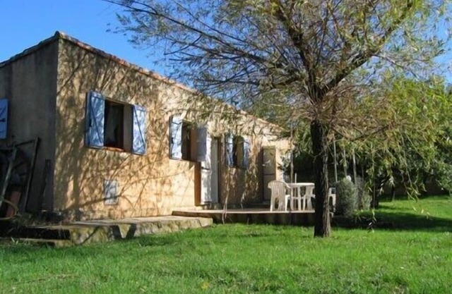 CléVacances quiet house with pool at the foot of the Montagne Sainte Victoire