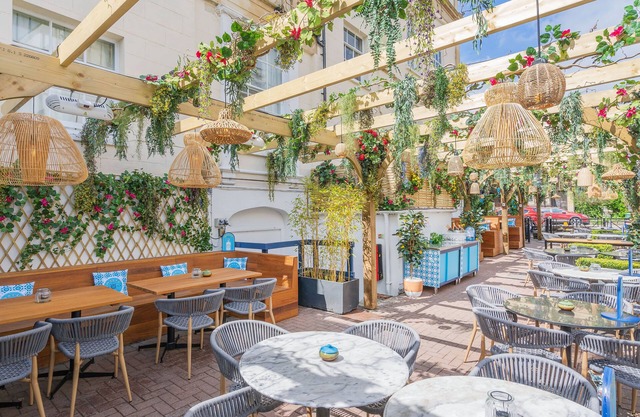 Clifton Hotel