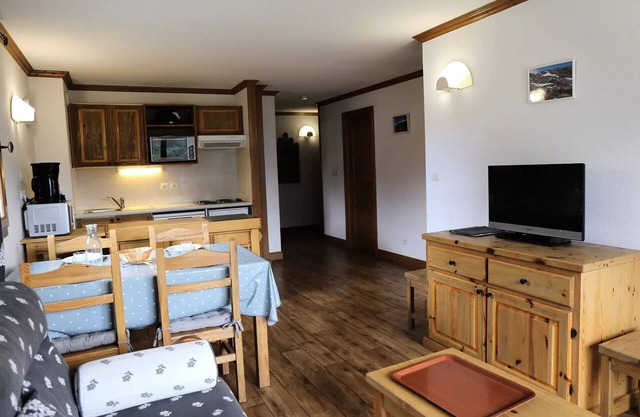 CLOS09 Geräumige Wohnung für 6 Personen mit schönem Bergblick