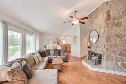 Close to 3 Ski Areas Michigan Family Retreat!