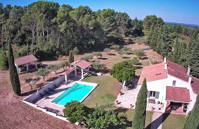 Close to St Rémy de Provence, surrounded by pine and olive trees.