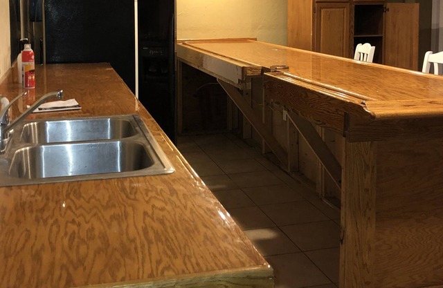 CLOSE TO WASHINGTON DC Private Bedroom with Shared Bathrooms