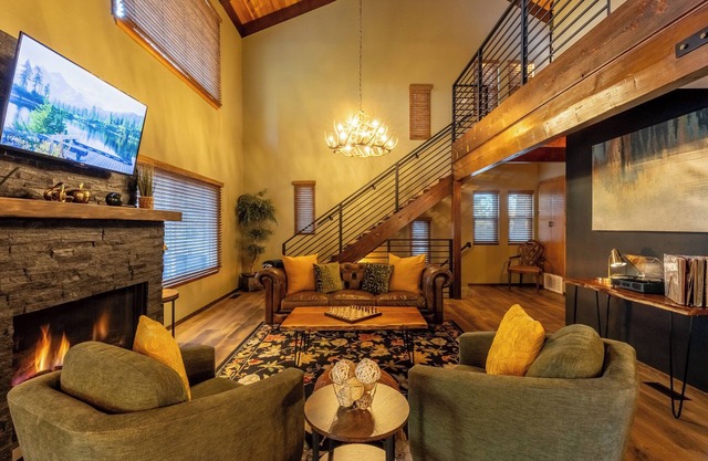 Cloud Atlas, Sledding, Disc Golf, Dog Friendly, Games!