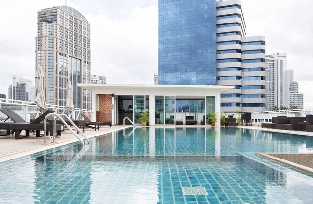 Clover Haus near BTS Phrom Phong 5 mins away
