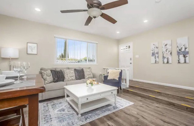 Clovis House | 2 Car Garage | Backyard | 4BR/2BTH