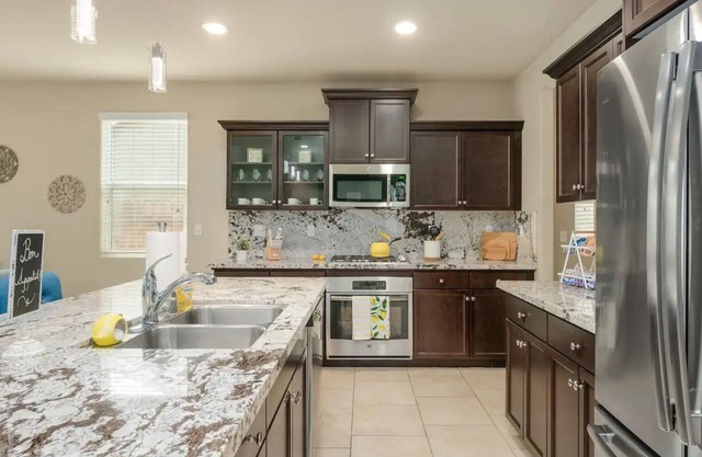 Clovis House |Chalkboard Wall |Sleeps 12 |Garage