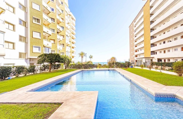 Club Maritimo Front line Beach Apartments
