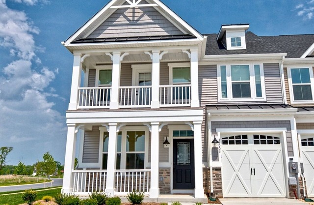 Coastal Club * 3 BR Luxury Villa Townhouse, 2.5 BA Sleeps 8 *