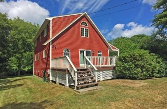 Coastal Comfort on Prudence Island