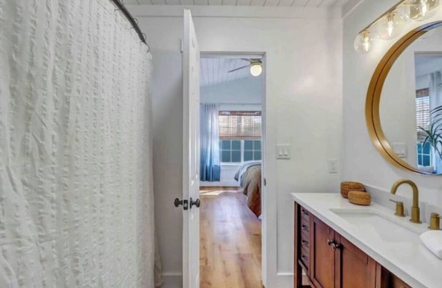 Coastal Cottage near DT Bluffton w/Golf Cart