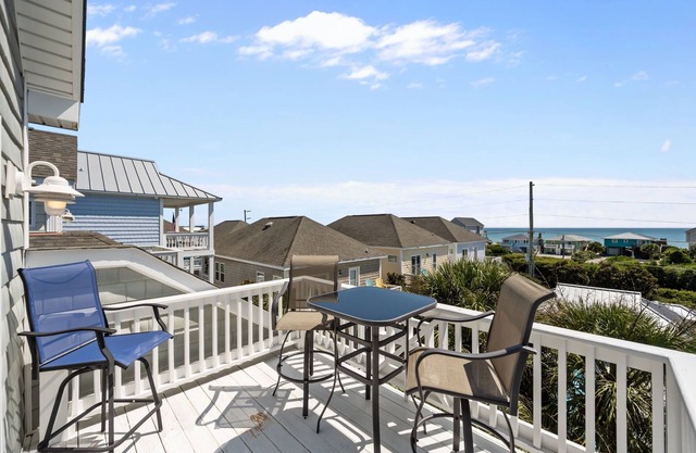 Coastal Escape, Pool, Elevator—Salty Pause