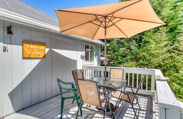 Coastal house with decks, grill, firepit, & modern kitchen - 1/2 mile to beach