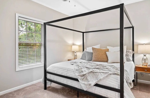 Coastal Modern Condo - Central Location!